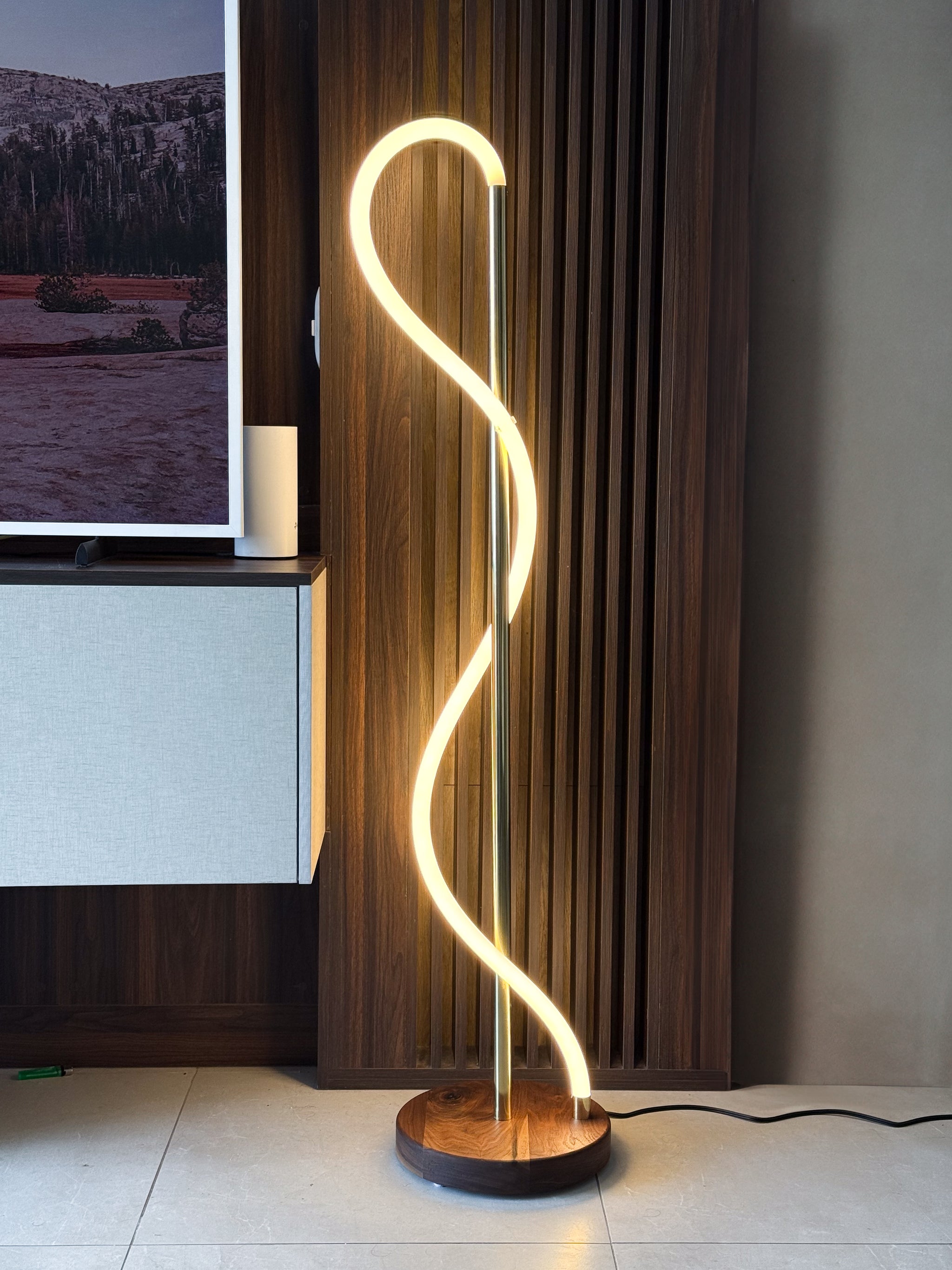 Susan / Lámpara de piso